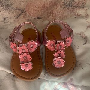 Pink sandals for baby girls ( brand new wore once )